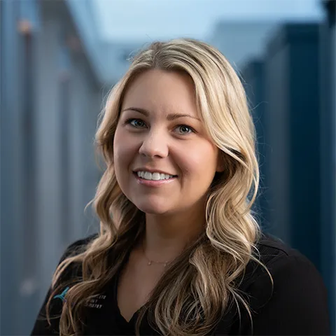 Kim, Dental Hygienist